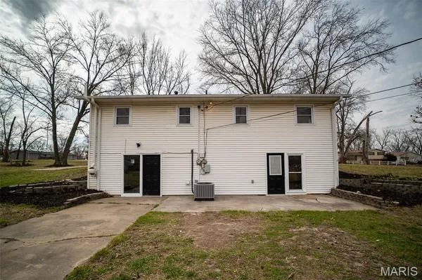 $275,000 | 820 Northwest Park Lane, Columbia, MO 65201