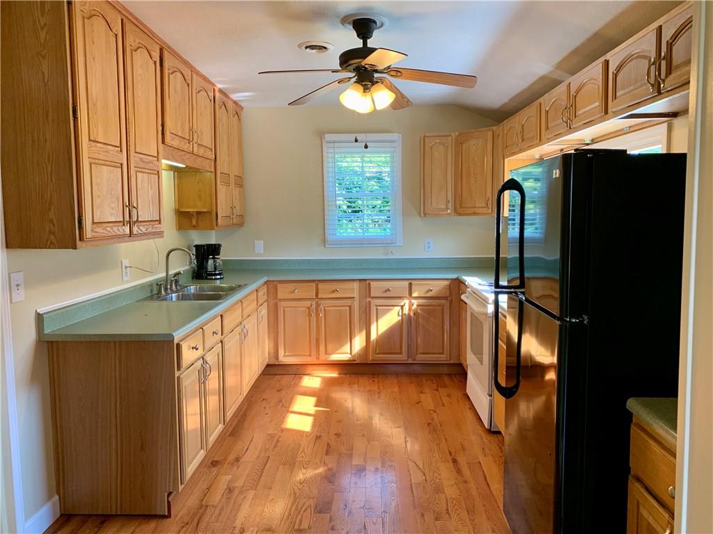 7910 South Mill Road Knightstown, IN 46148 - Photo 5 of 43