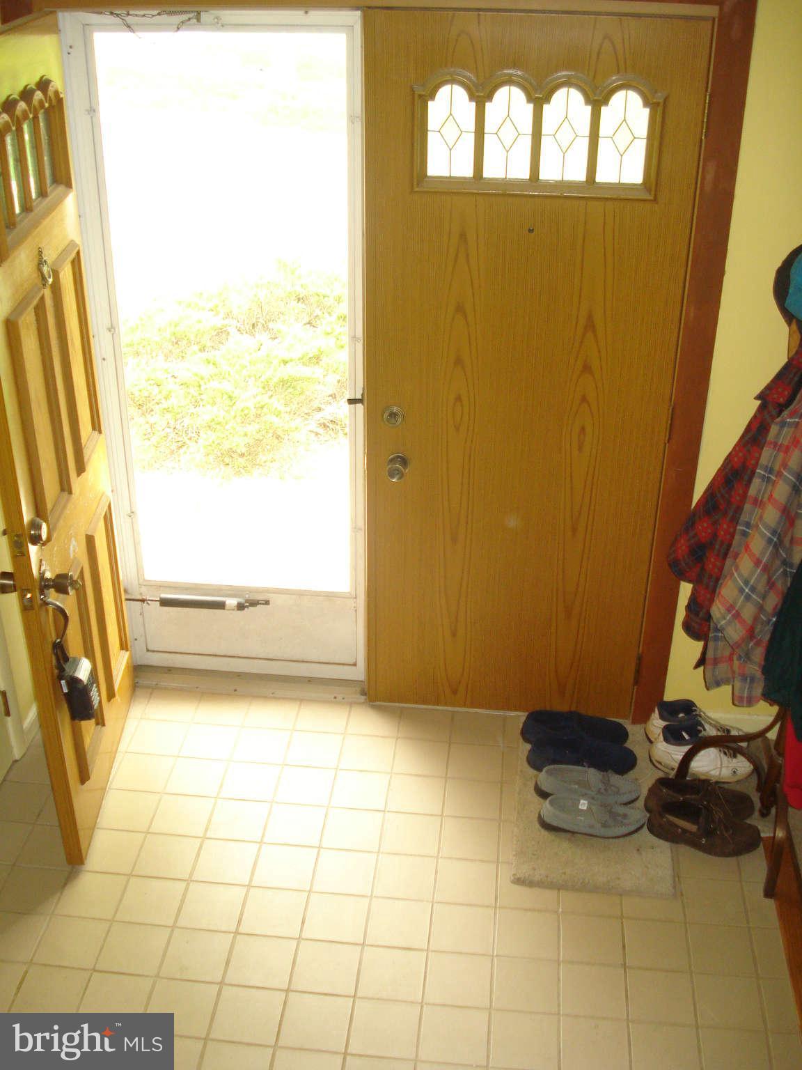 3704 Leverton Street Silver Spring, MD 20906 - Photo 3 of 19 Interior (General)