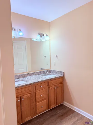 $2,800 | 9028 Hill Drive, Baton Rouge, LA 70809