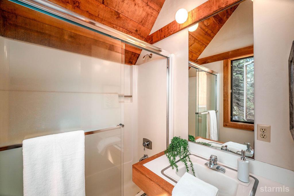 2117 Cascade Road South Lake Tahoe, CA 96150 - Photo 27 of 50