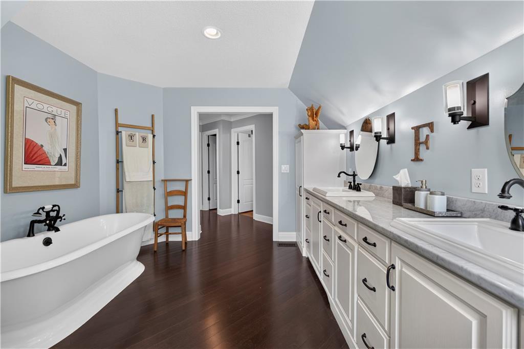 12816 Sagamore Road Leawood, KS 66209 - Photo 46 of 55