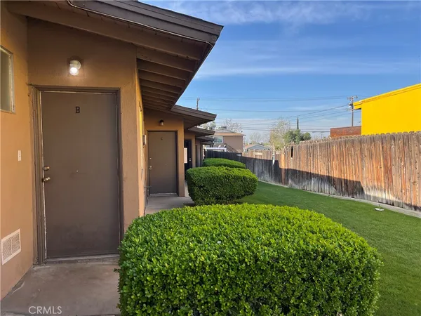 $675,000 | 1911 Flower Street, Bakersfield, CA 93305