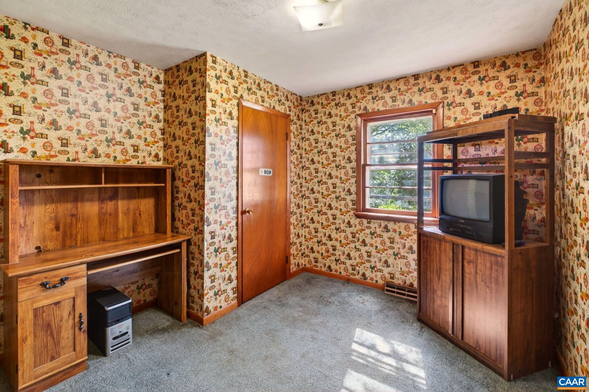 374 Locust Lane Ruckersville, VA 22968 - Photo 10 of 28 a view of empty room with windows