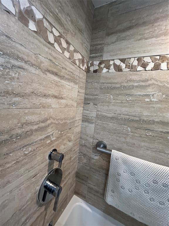 333 Northeast 21st Avenue, Unit 318 Deerfield Beach, FL 33441 - Photo 14 of 40 a view of bathroom