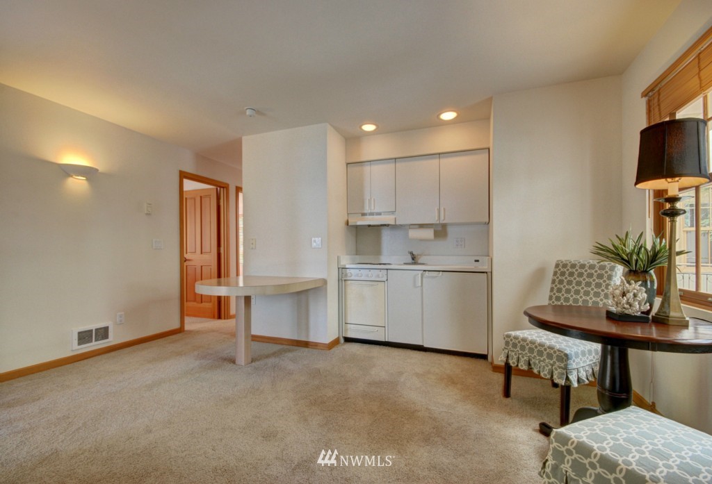 3326 Green Road Oak Harbor, WA 98277 - Photo 12 of 25 Gallery Image 12