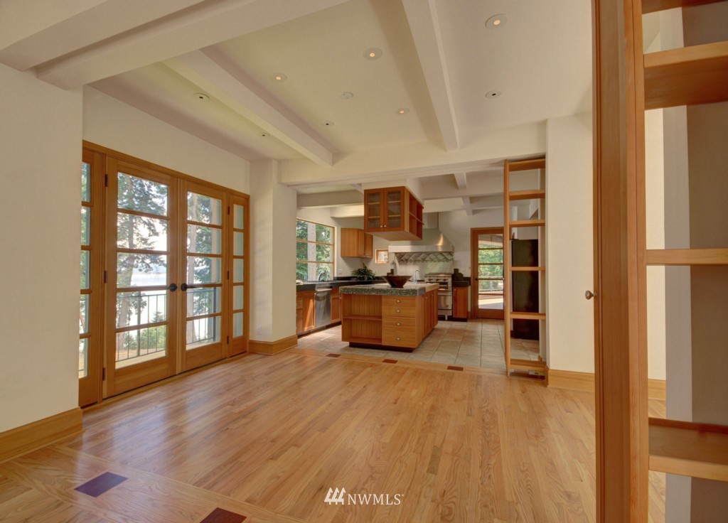 3326 Green Road Oak Harbor, WA 98277 - Photo 8 of 25 Gallery Image 8