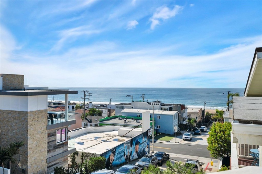 225 33rd Street Hermosa Beach, CA 90254 - Photo 7 of 37 a view of a city