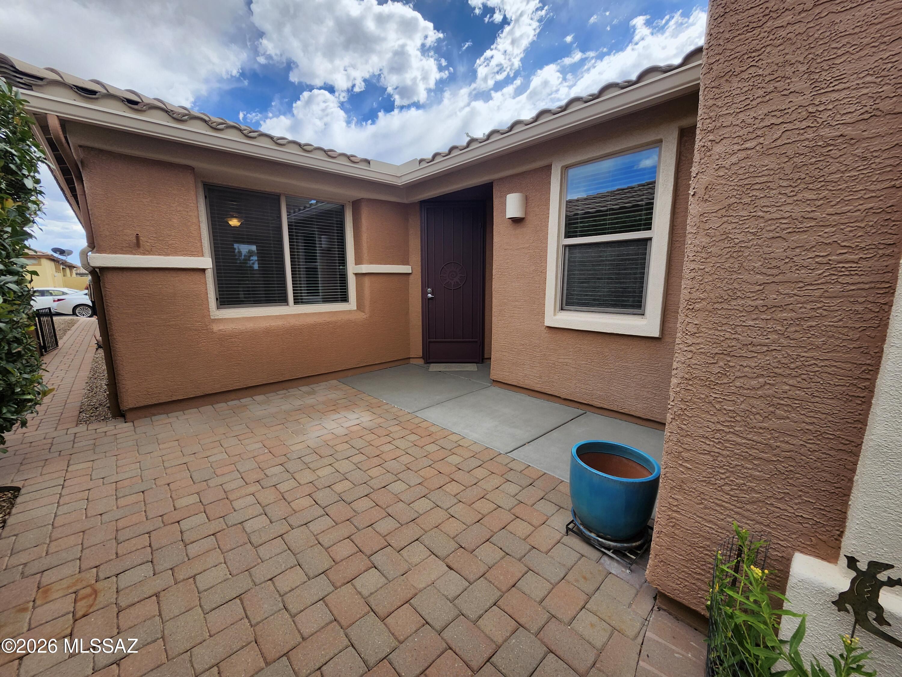 13979 East Cheavront Loop Vail, AZ 85641 - Photo 3 of 39 20260507_145705