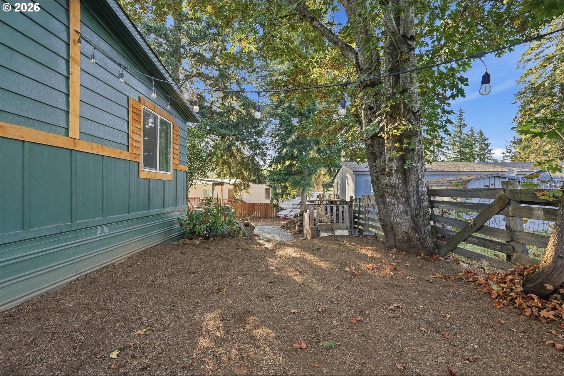 36451 South Sawtell Road, Unit 8 Molalla, OR 97038 - Photo 25 of 27 Gallery Image 25