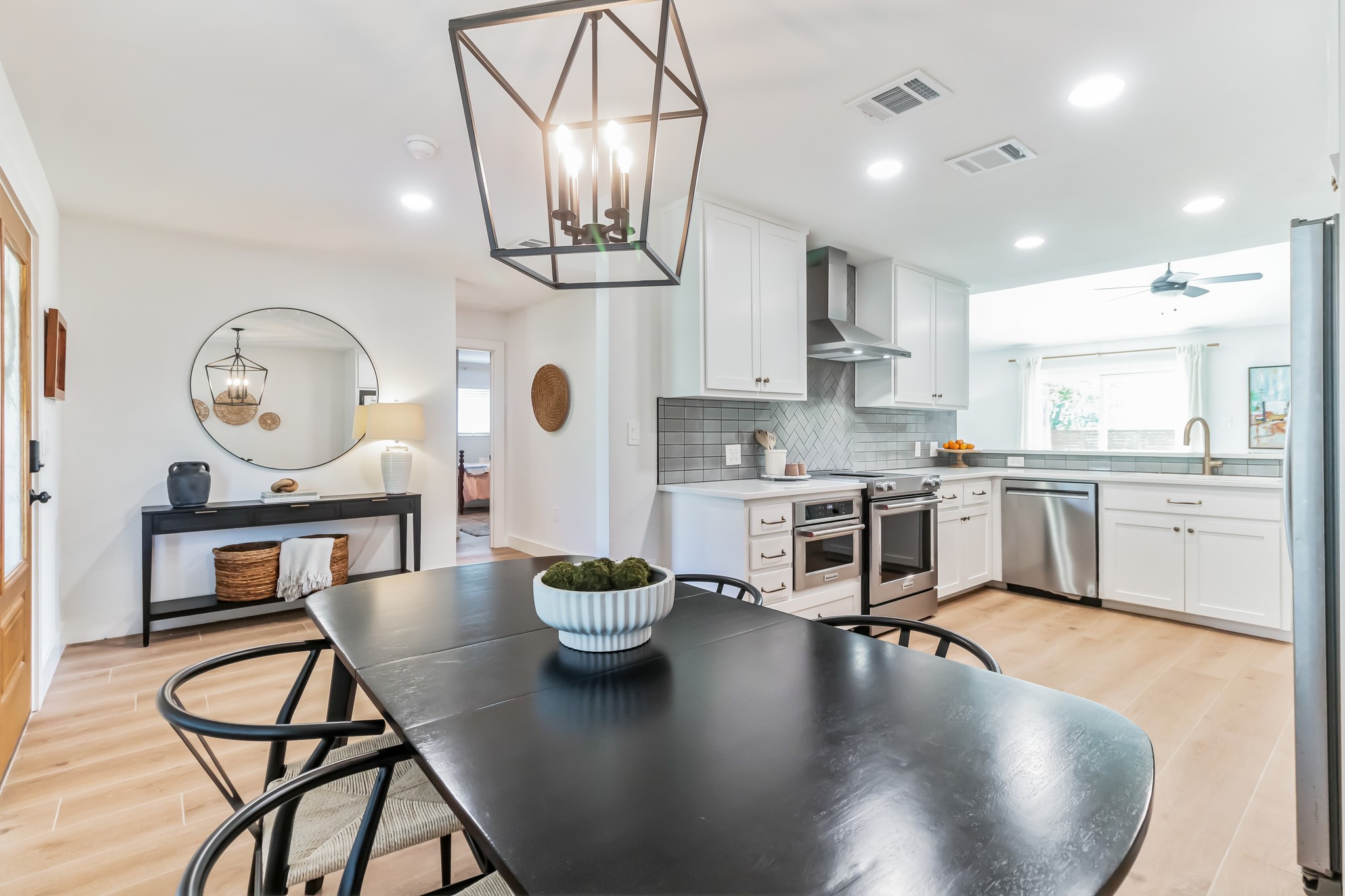 213 Clear Springs Road Georgetown, TX 78628 - Photo 10 of 33