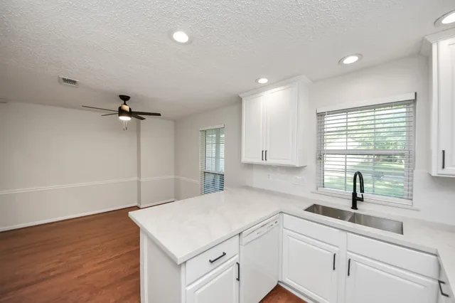 $2,200 | 2506 Lively Lane, Sugar Land, TX 77479