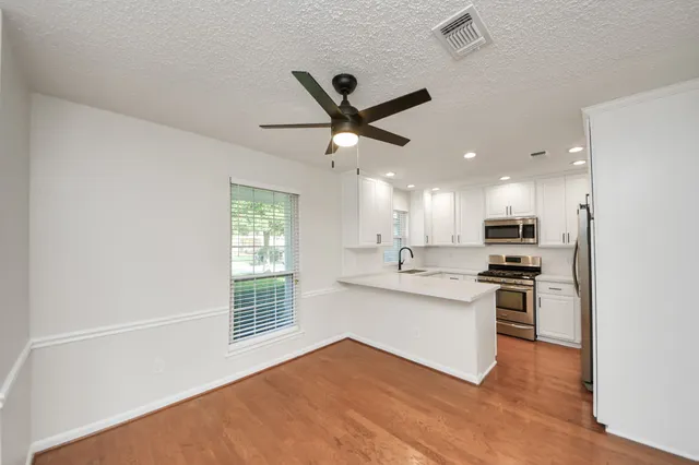 $2,200 | 2506 Lively Lane, Sugar Land, TX 77479