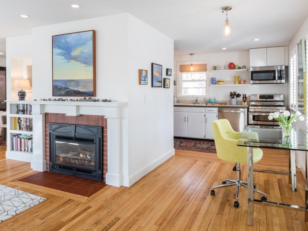 406 Mitchell Road Cape Elizabeth, ME 04107 - Photo 7 of 21 Photo