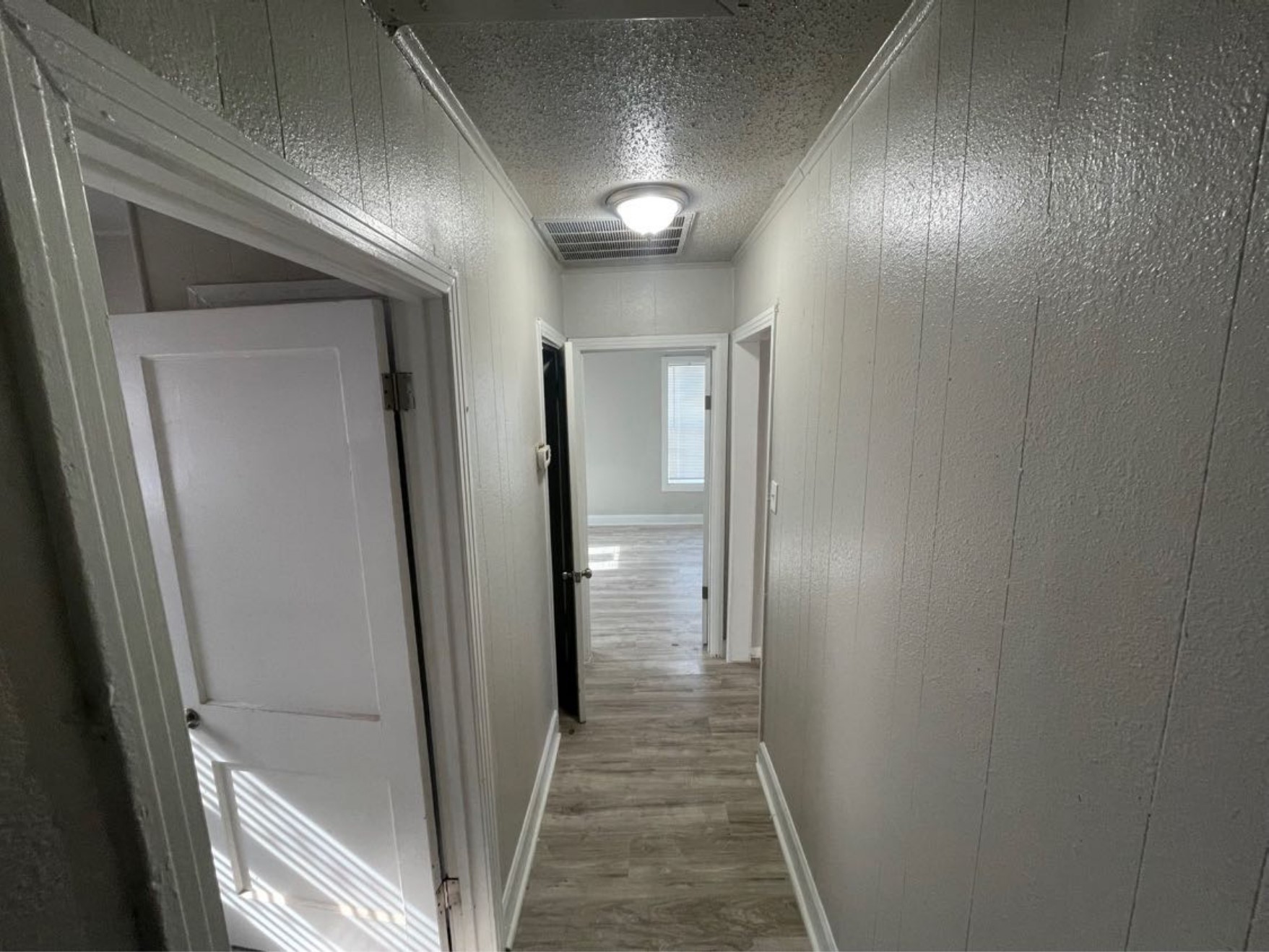 1649 19th Street Port Arthur, TX 77640 - Photo 5 of 8 a view of a hallway