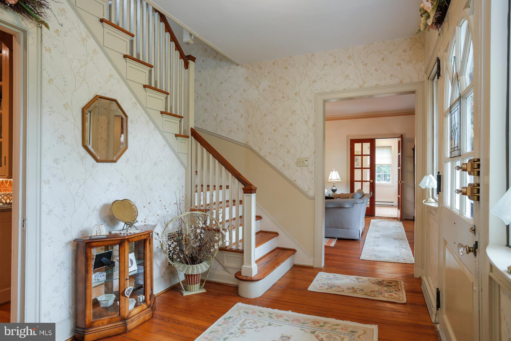105 East Brookhaven Road Wallingford, PA 19086 - Photo 5 of 69 Entry foyer