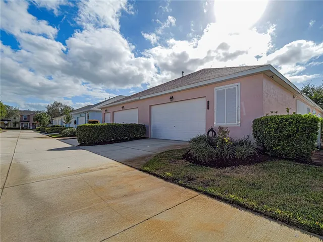 a view of a back yard of the house