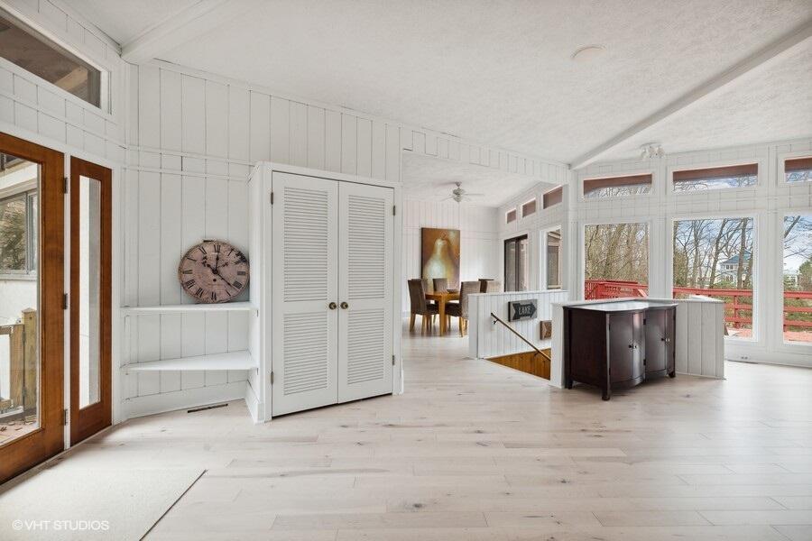 3900 Valley Path Coloma, MI 49038 - Photo 5 of 55 Foyer