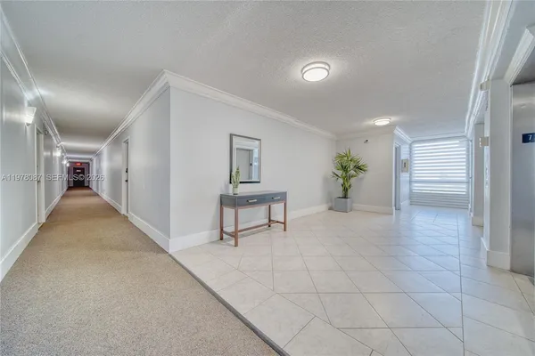 $1,700 | 2000 Northeast 135th Street, Unit 708, North Miami, FL 33181