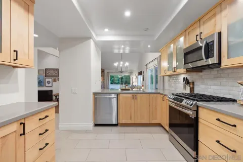 $1,515,000 | 3343 Del Rio Court, Carlsbad, CA 92009