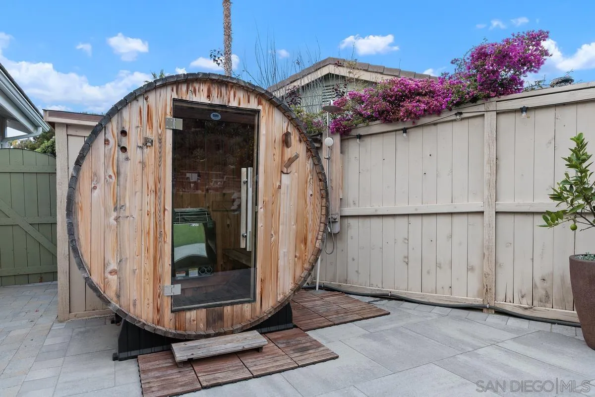 3343 Del Rio Court Carlsbad, CA 92009 - Photo 28 of 33