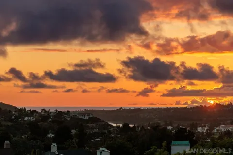 $1,515,000 | 3343 Del Rio Court, Carlsbad, CA 92009