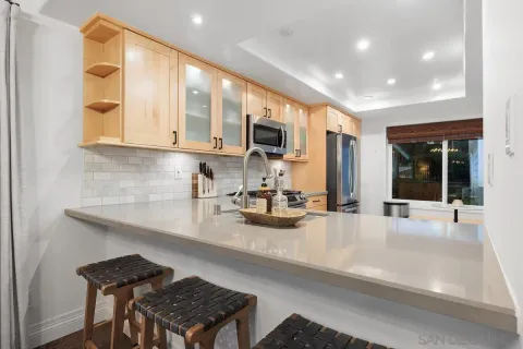 $1,515,000 | 3343 Del Rio Court, Carlsbad, CA 92009