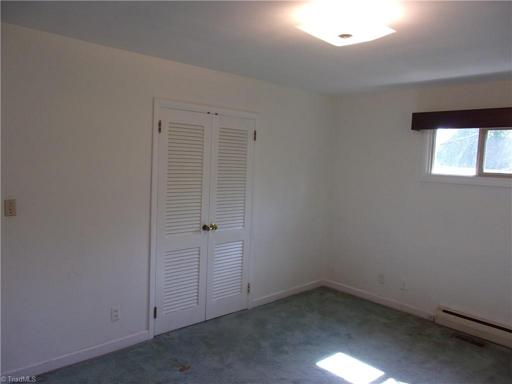 304 Pine Ridge Drive High Point, NC 27262 - Photo 16 of 43 Gallery Image 16