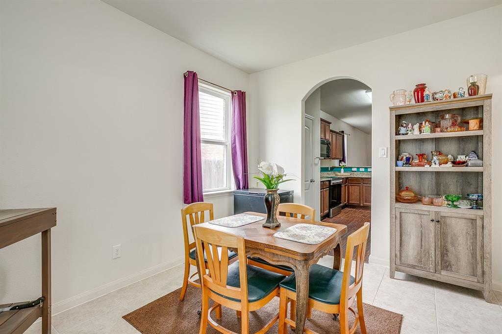 136 Kennedy Drive Venus, TX 76084 - Photo 6 of 27 a dining room with furniture and window