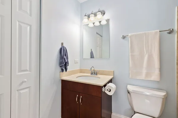 $399,900 | 3142 West George Street, Unit C3, Chicago, IL 60618