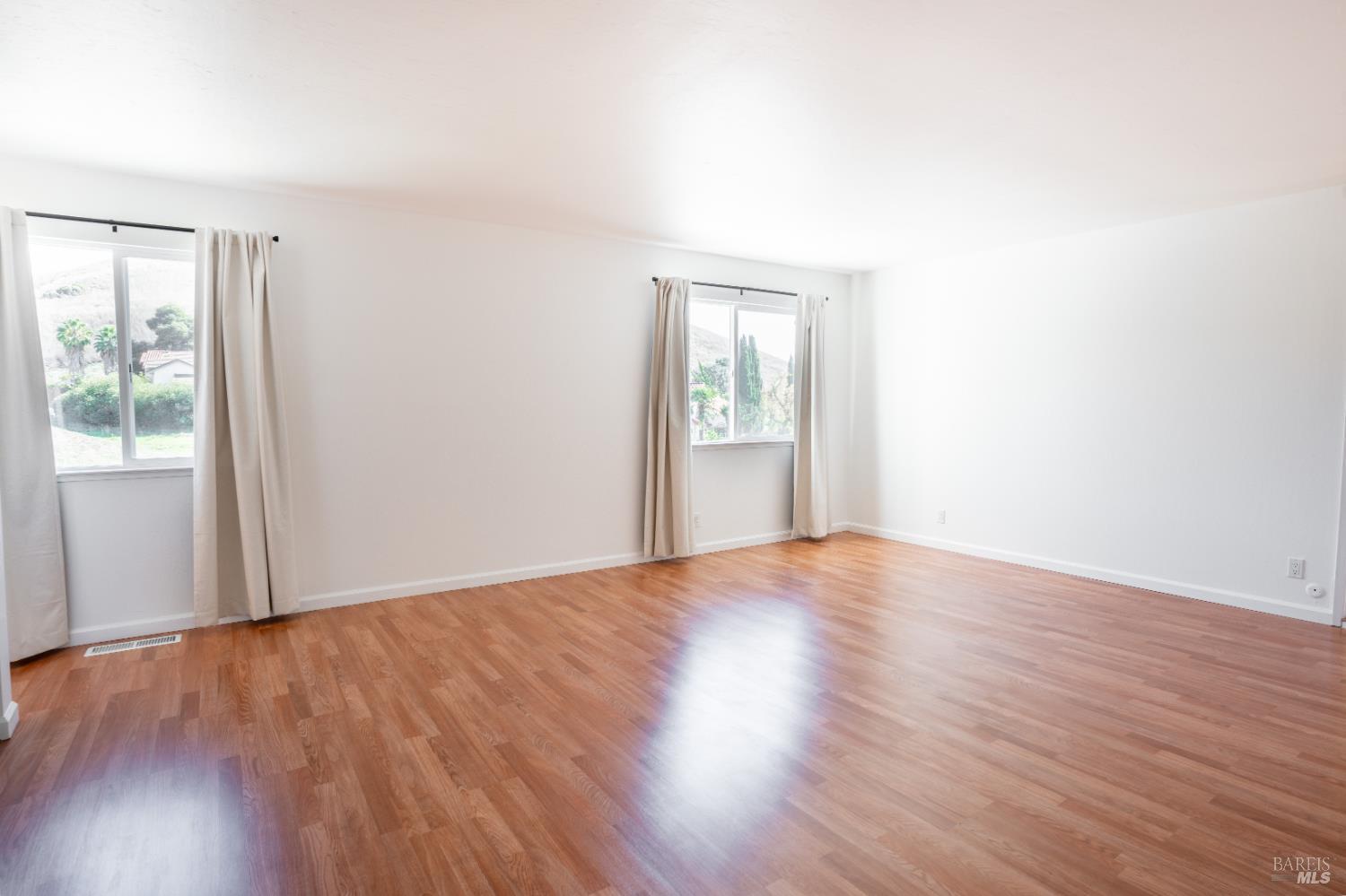 457 Violet Road Hercules, CA 94547 - Photo 16 of 30 Gallery Image 16