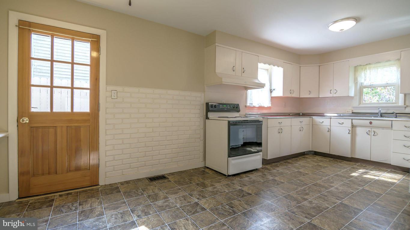 2038 Mill Creek Road Lancaster, PA 17602 - Photo 11 of 32 Gallery Image 11