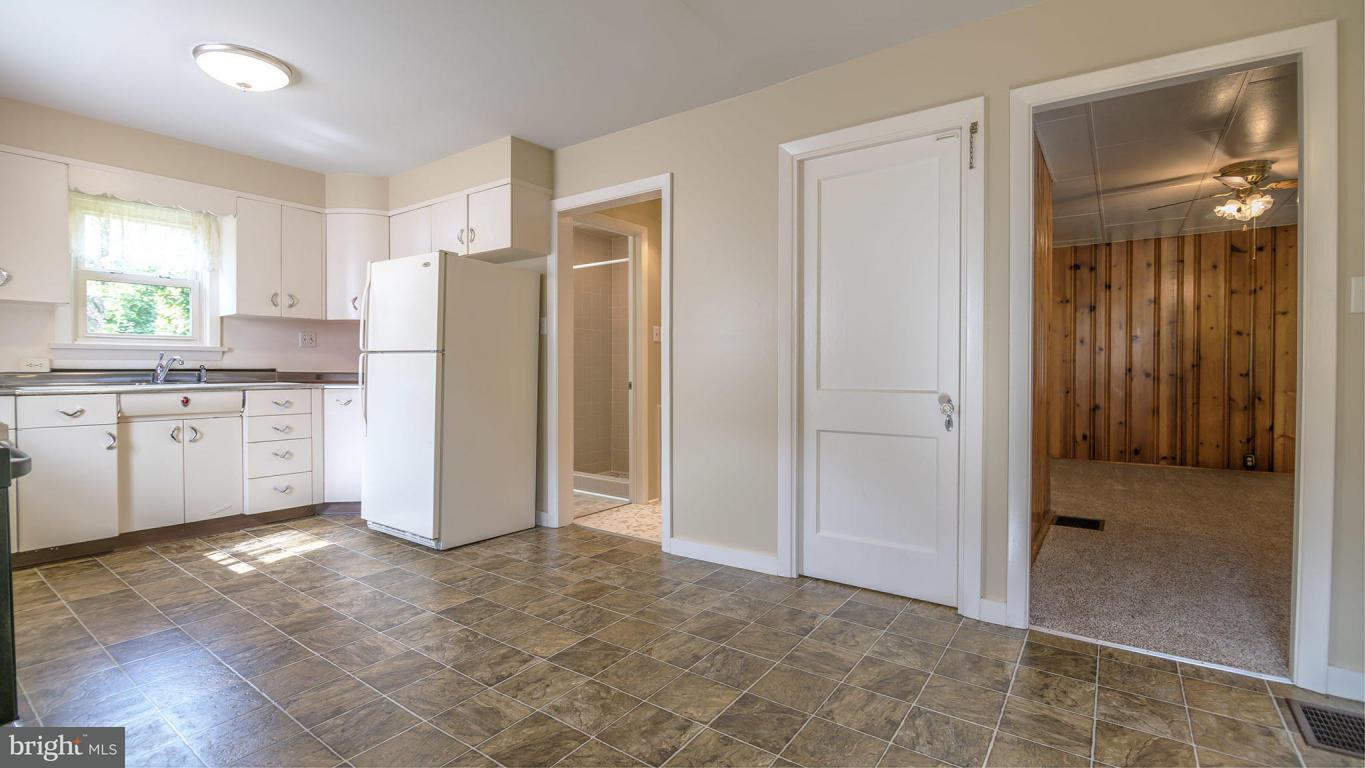 2038 Mill Creek Road Lancaster, PA 17602 - Photo 12 of 32 Gallery Image 12