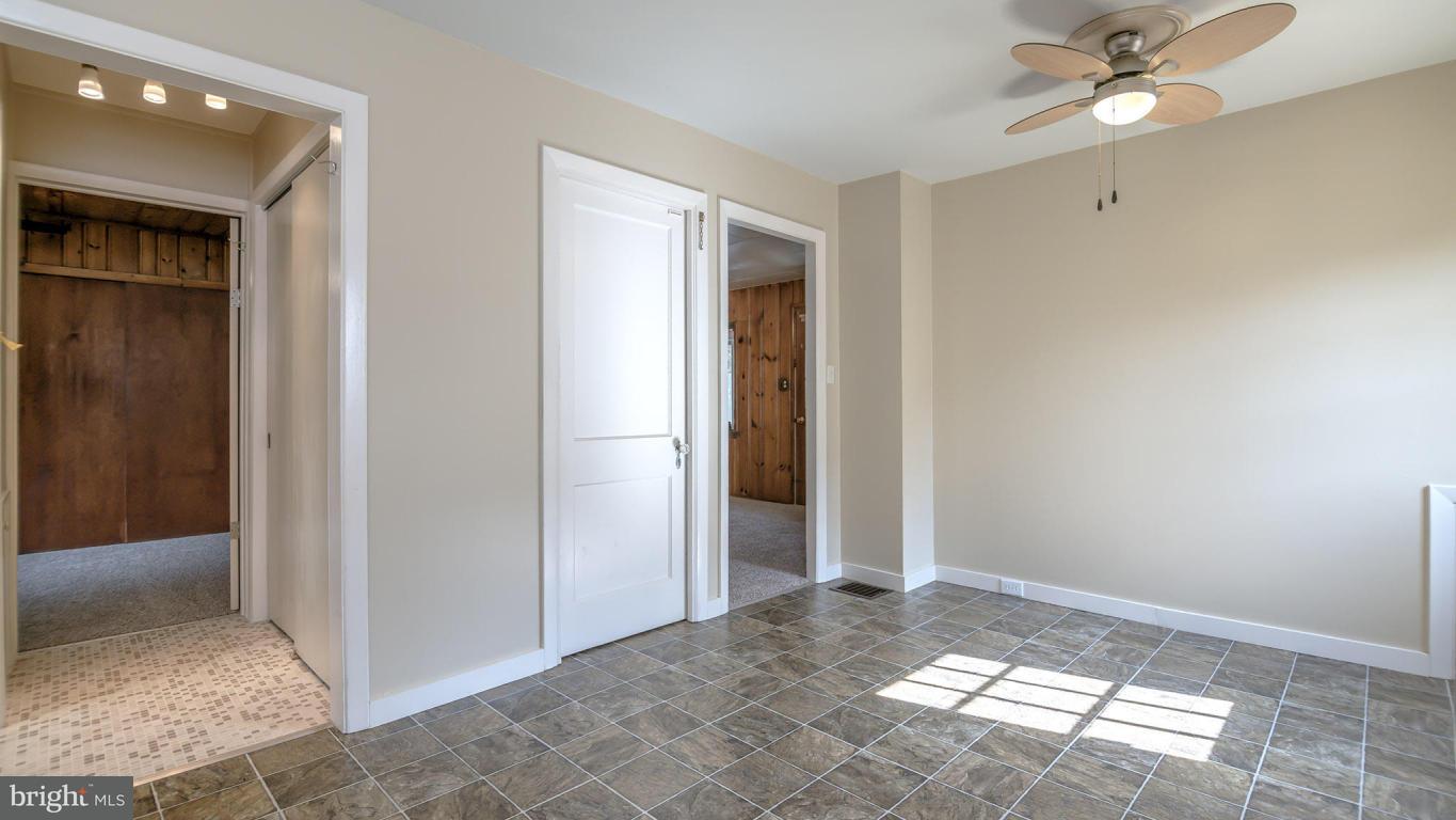 2038 Mill Creek Road Lancaster, PA 17602 - Photo 13 of 32 Gallery Image 13