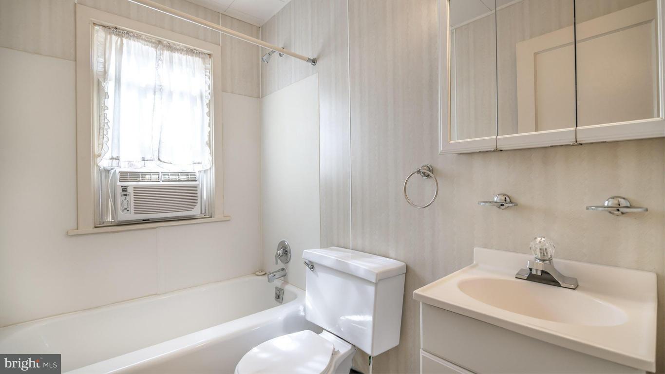 2038 Mill Creek Road Lancaster, PA 17602 - Photo 18 of 32 Gallery Image 18
