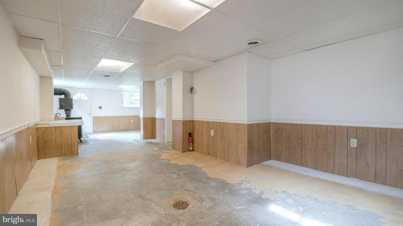 2038 Mill Creek Road Lancaster, PA 17602 - Photo 21 of 32 Gallery Image 21