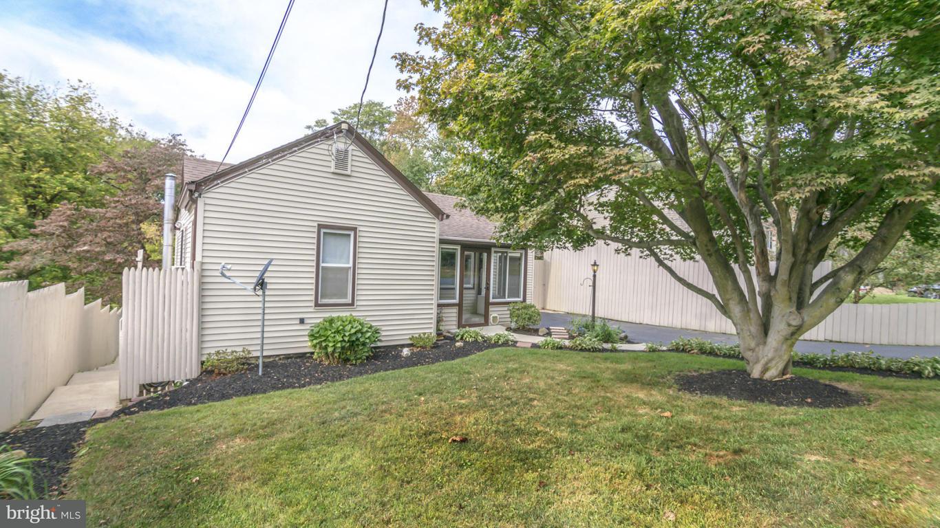 2038 Mill Creek Road Lancaster, PA 17602 - Photo 4 of 32 Gallery Image 4