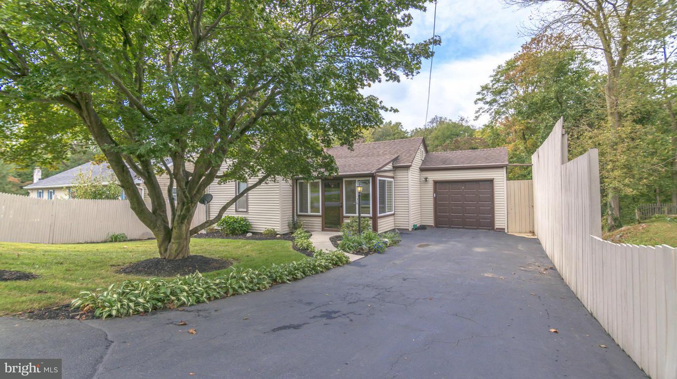 2038 Mill Creek Road Lancaster, PA 17602 - Photo 5 of 32 Gallery Image 5