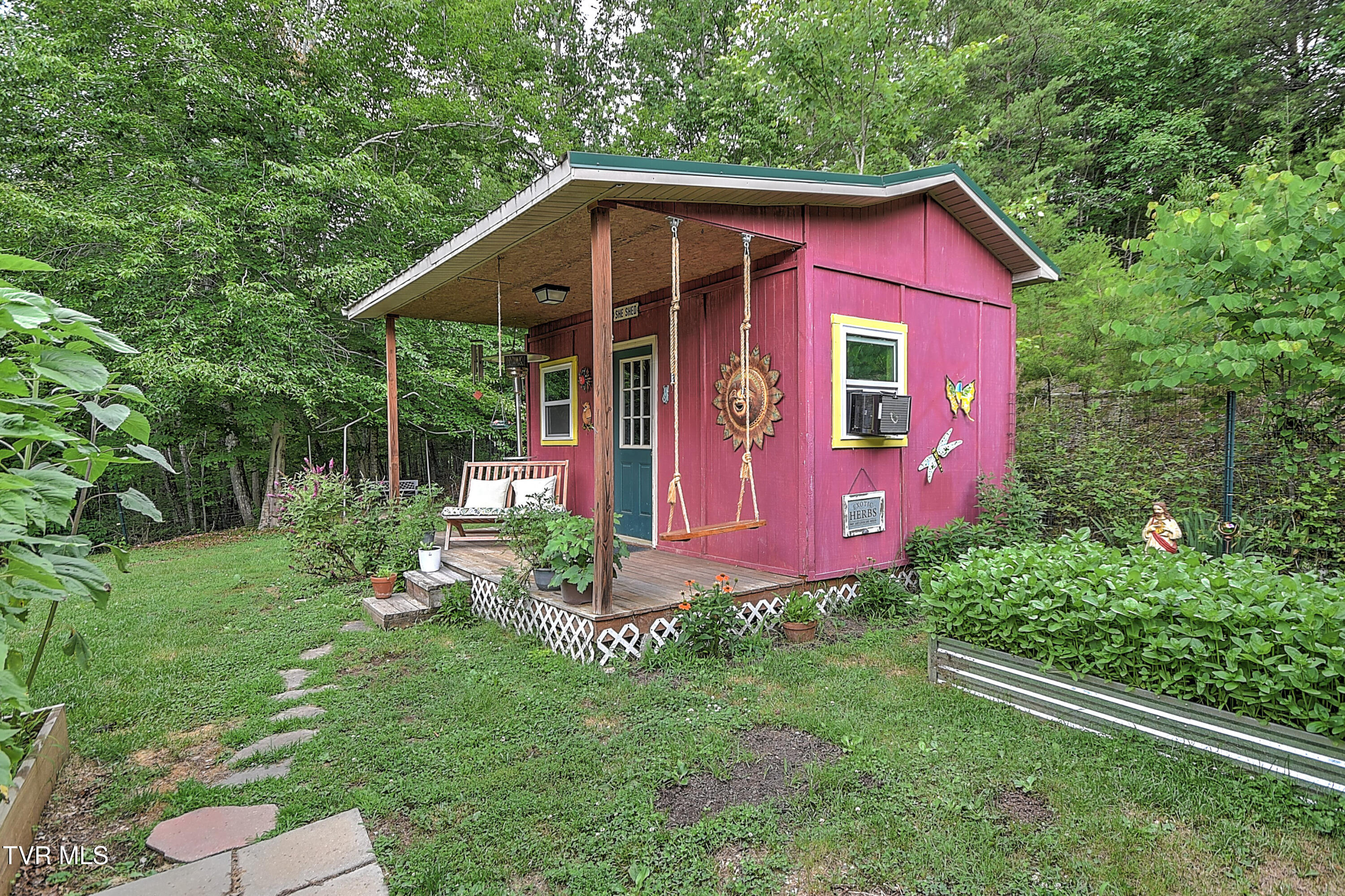 6728 Hayters Gap Road Saltville, VA 24370 - Photo 23 of 48 47-print-6728 Hayters Gap KB-48