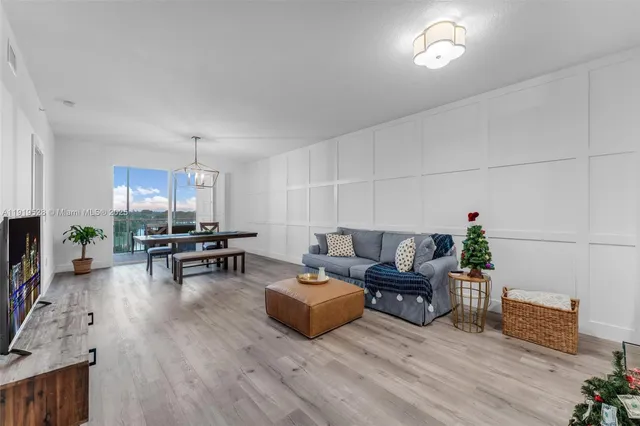 $519,000 | 10730 Northwest 66th Street, Unit 505, Doral, FL 33178