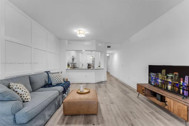 $519,000 | 10730 Northwest 66th Street, Unit 505, Doral, FL 33178