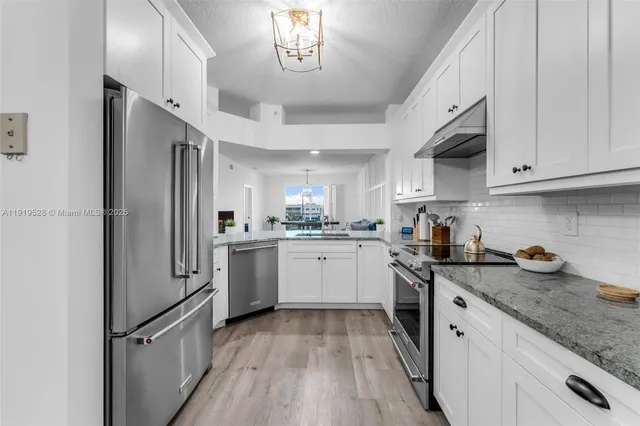 $519,000 | 10730 Northwest 66th Street, Unit 505, Doral, FL 33178