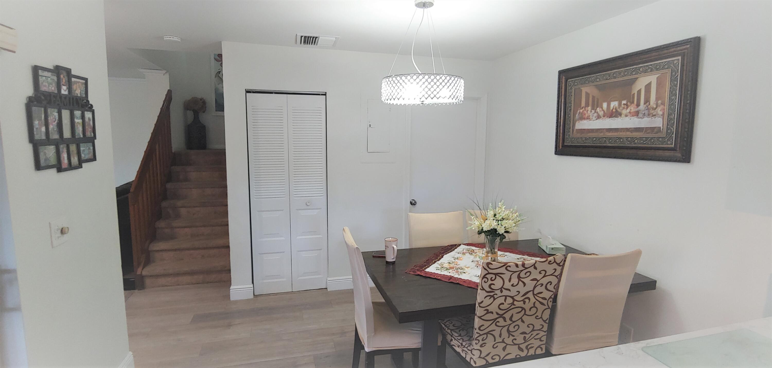 7641 Courtyard Run West Boca Raton, FL 33433 - Photo 5 of 14 Dining