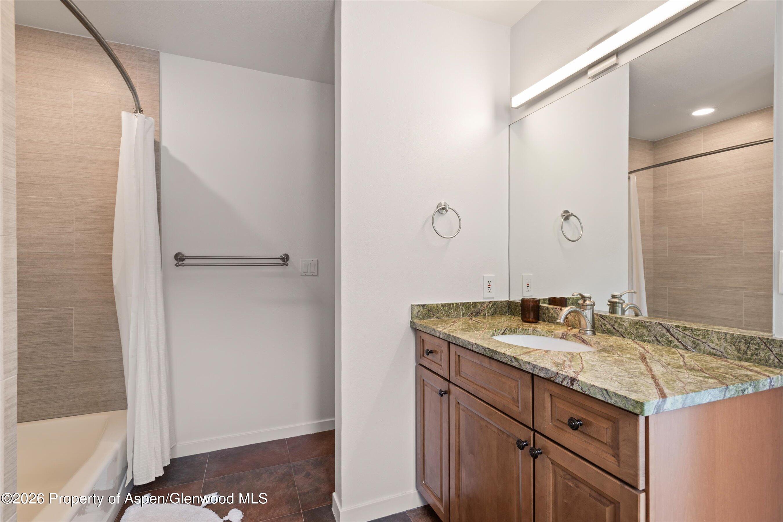 450 Solar Way Aspen, CO 81611 - Photo 32 of 64 Guest Bathroom