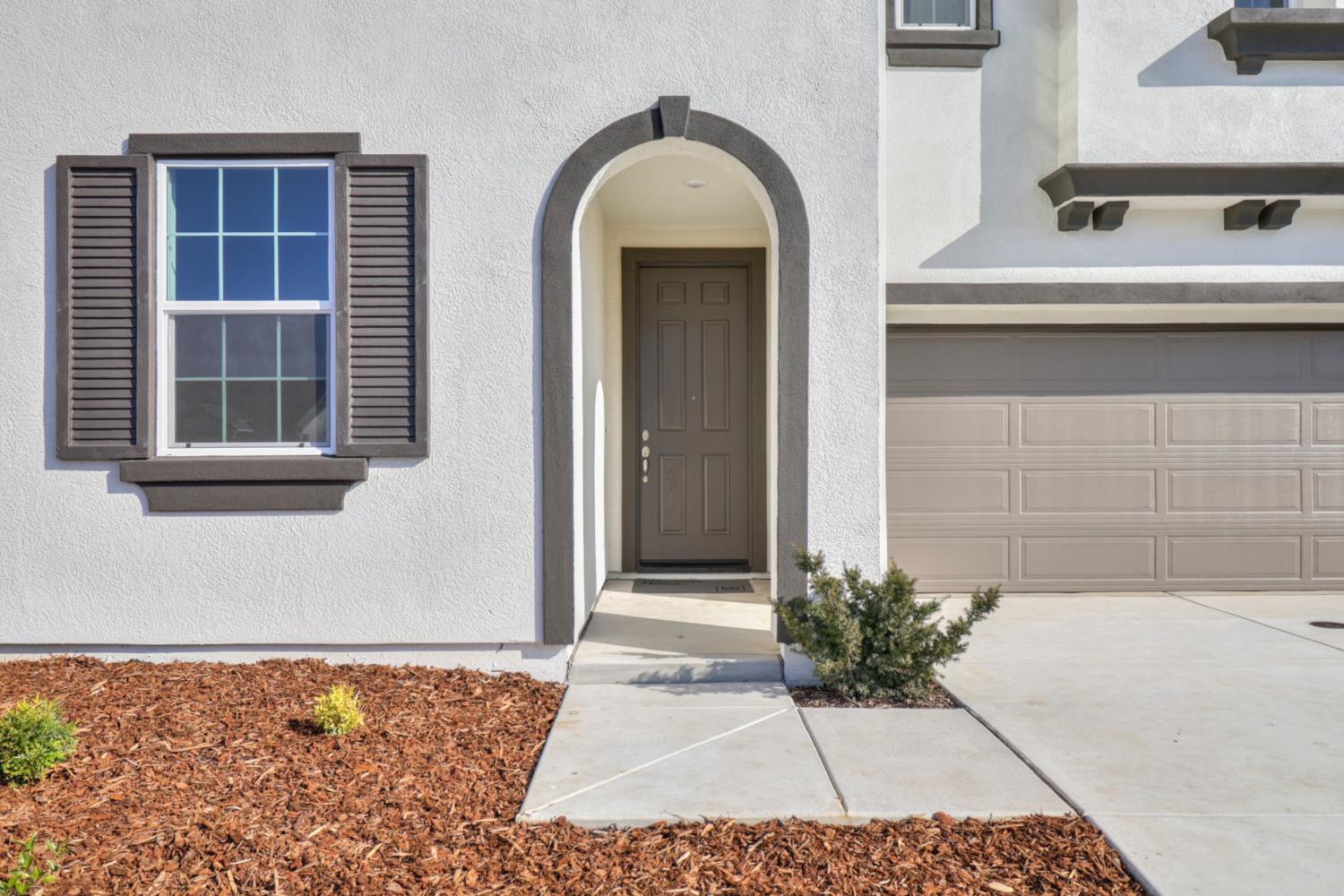 10167 Ramy Circle Elk Grove, CA 95757 - Photo 2 of 50