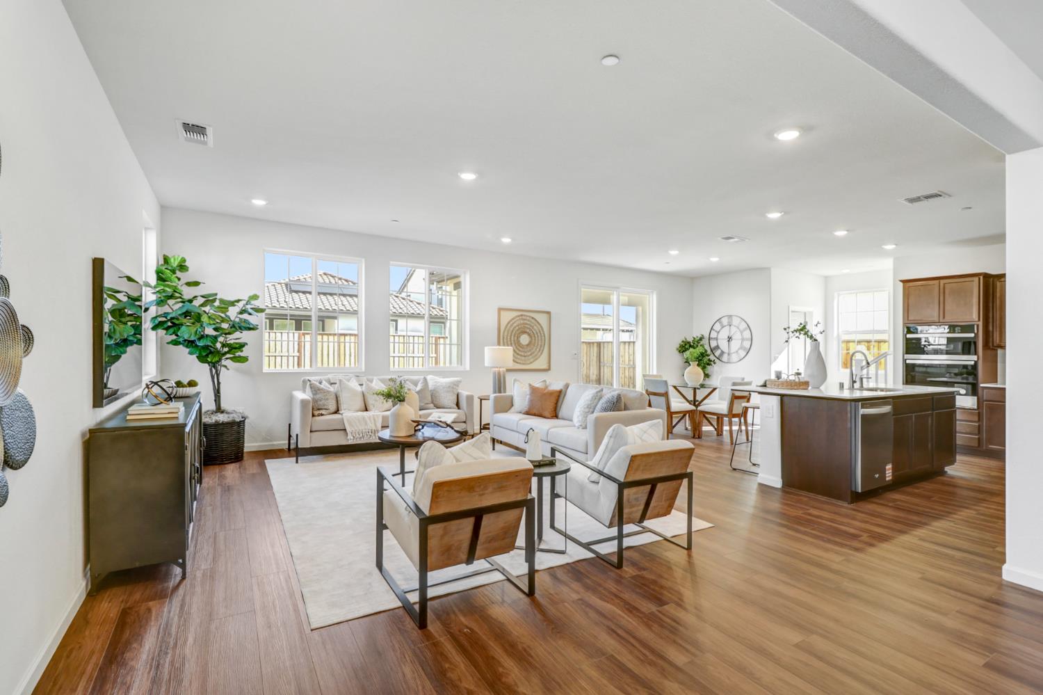 10167 Ramy Circle Elk Grove, CA 95757 - Photo 6 of 50