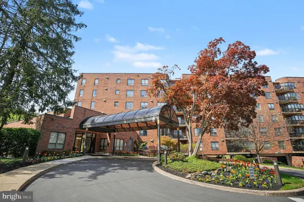 $2,200 | 100 Breyer Drive, Unit 5M, Elkins Park, PA 19027