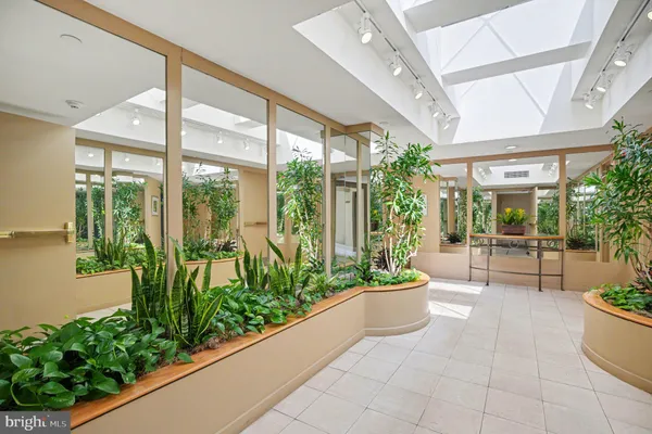 $2,200 | 100 Breyer Drive, Unit 5M, Elkins Park, PA 19027