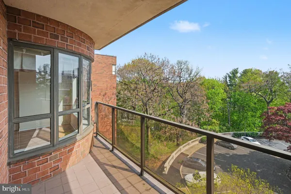 $2,200 | 100 Breyer Drive, Unit 5M, Elkins Park, PA 19027