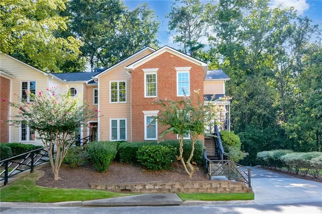$375,000 | 6538 Deerings Lane, Peachtree Corners, GA 30092